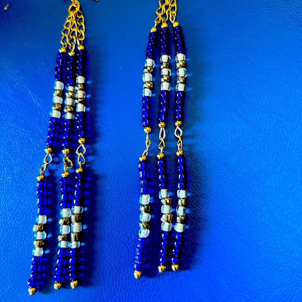 Ear ring home made. Asking 6 for each